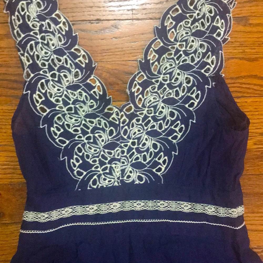 Anthropologie Floreat Navy White Cutout Scallop Blouse 2 / XS-S - Picture 8 of 8